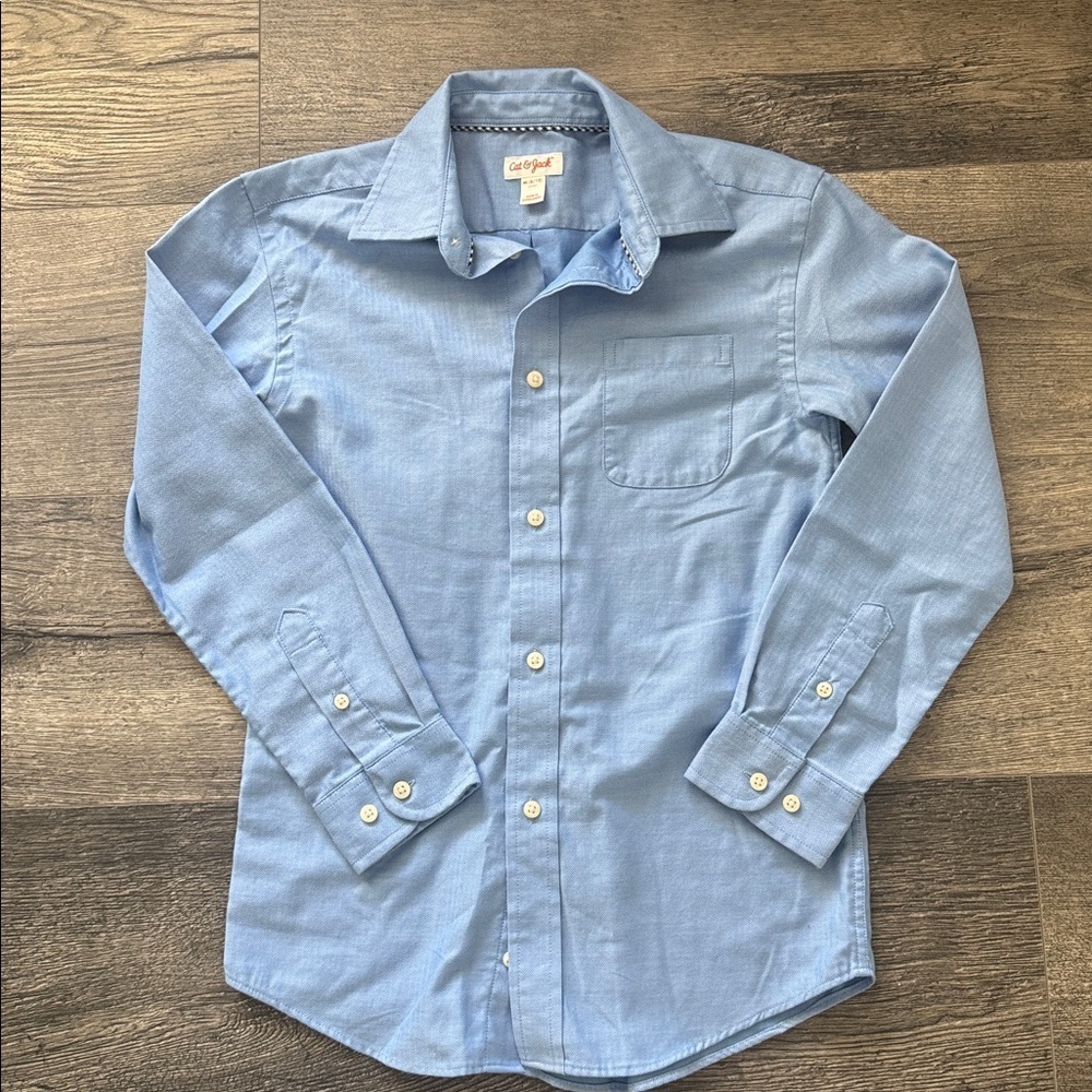 Cat & Jack Boys Blue Dress Shirt. Size medium 8-10